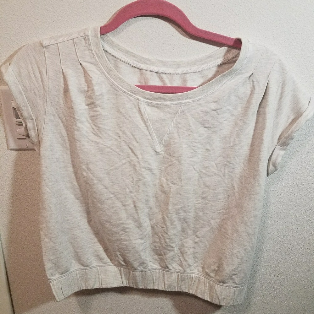 Lululemon cropped top